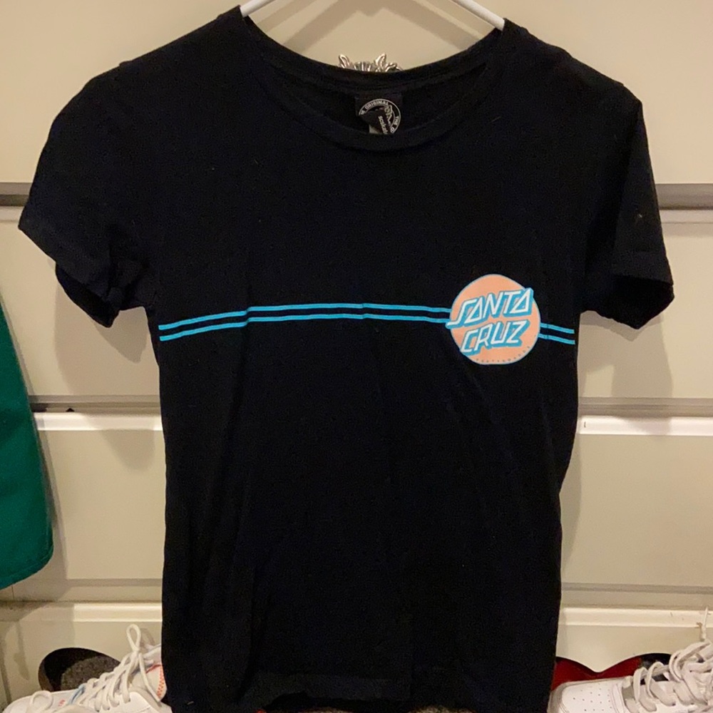 Santa Cruz size small tshirt
